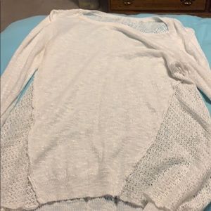L white sweater